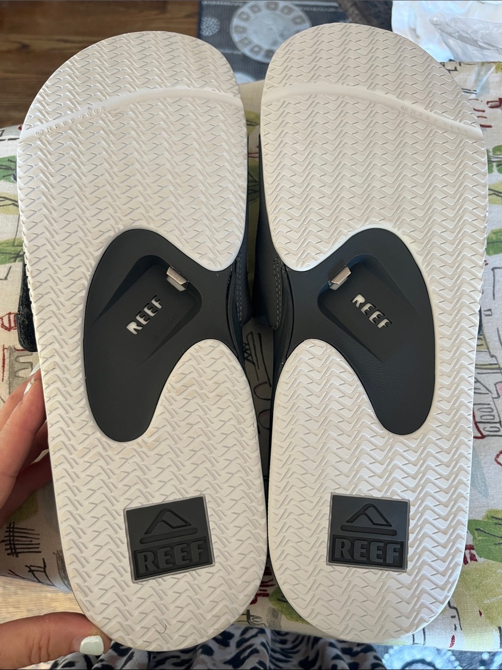 Reef Men’s Fanning, Shadow Grey Slide Sandals - Picture 7 of 11